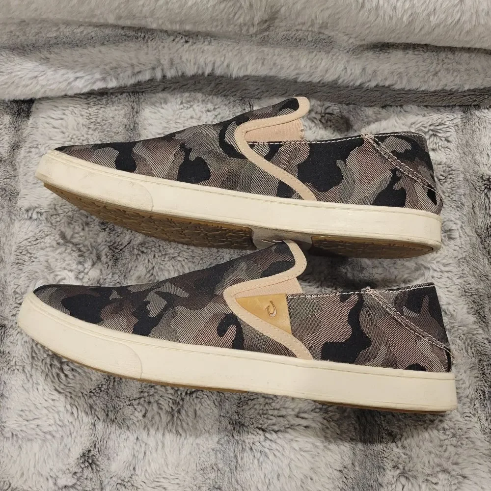 OluKai Pehuea camo slip on, size 11